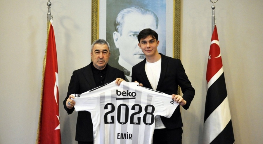Beşiktaş, Emir Yaşar'ın sözleşmesini uzattığını açıkladı!