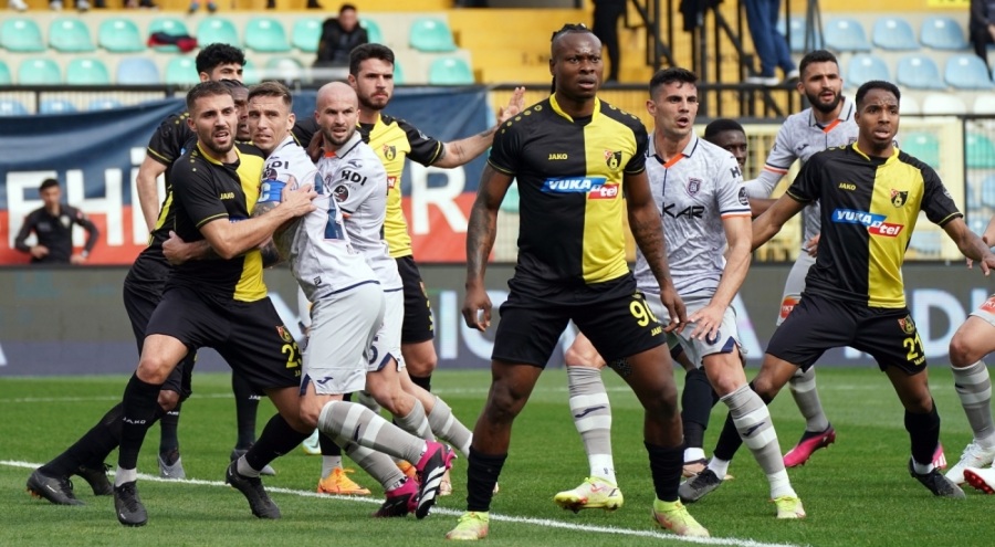 Başakşehir ile İstanbulspor 4. randevuya çıkacak