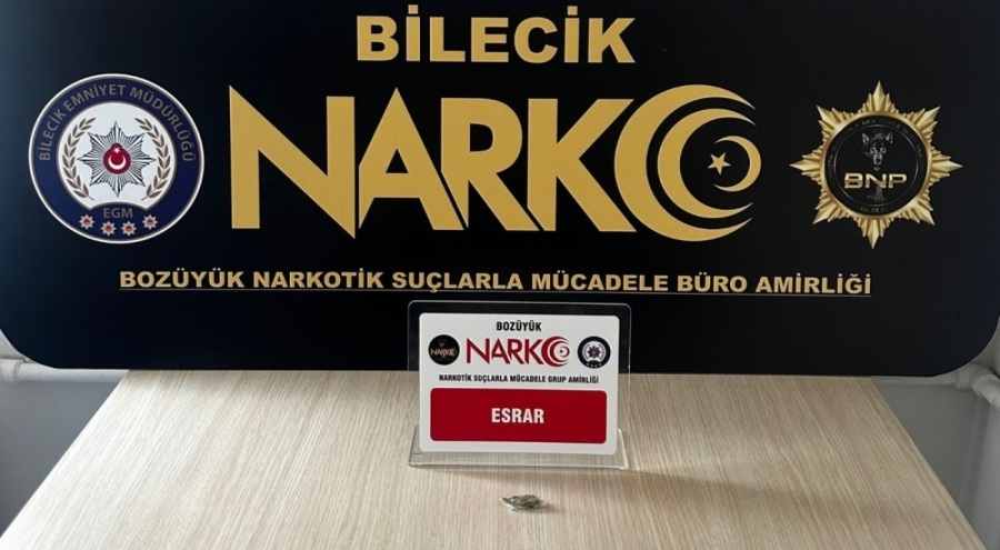 Şehirlerarası otobüs yolculuğunda uyuşturucu ile yakalandı