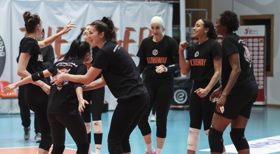 Eczacıbaşı Dynavit, Karayolları'nı ağırlayacak