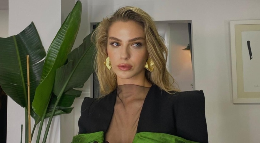 Yasemin Şefkatli oğlu Sinan Emir'i paylaştı!