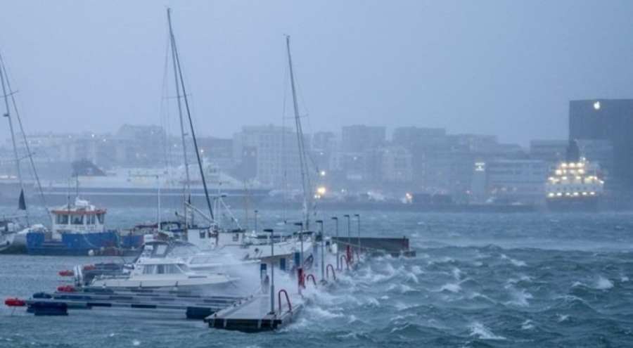 Norveç'te 30 yılın en şiddetli fırtınası yaşanıyor