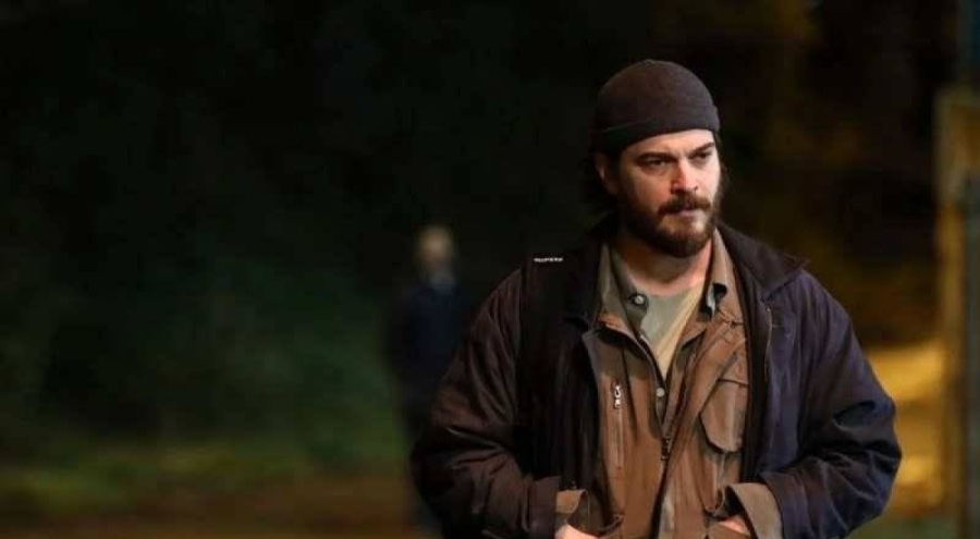 Çağatay Ulusoy'ın rol aldığı Kübra 2. sezon için onay aldı!