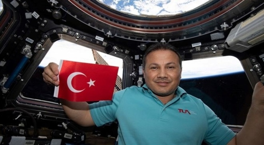 Astronot Alper Gezeravcı'nın dönüş yolculuğu ertelendi