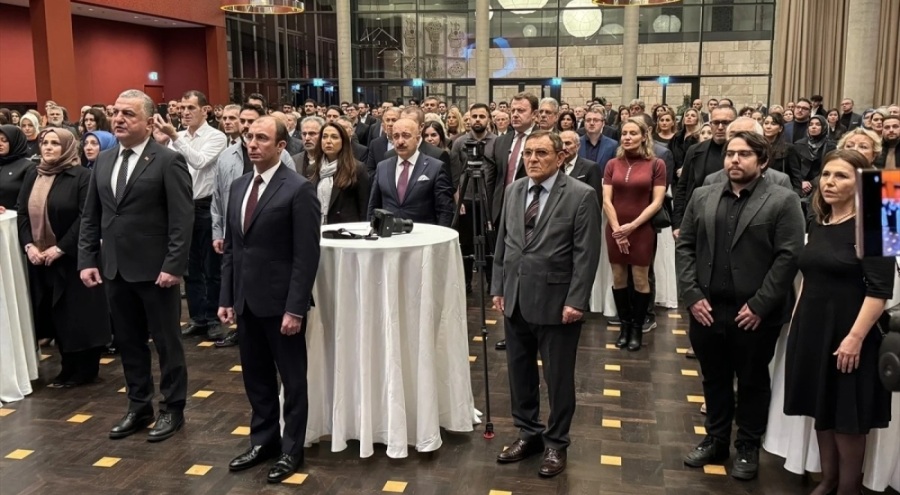 Berlin'de Kahramanmaraş depremi için anma etkinliği düzenlendi