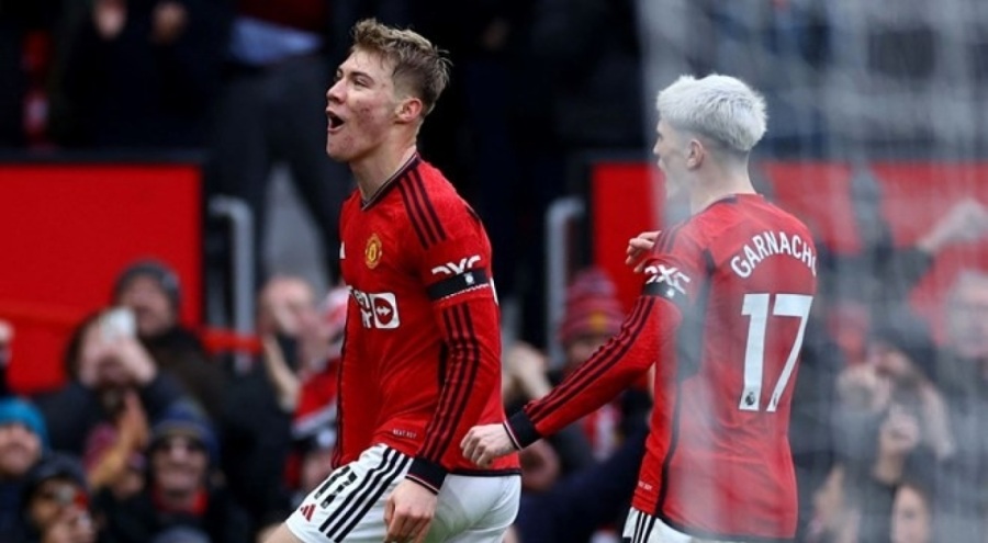 Rasmus Hojlund, Dele Alli'nin rekorunu yeniledi