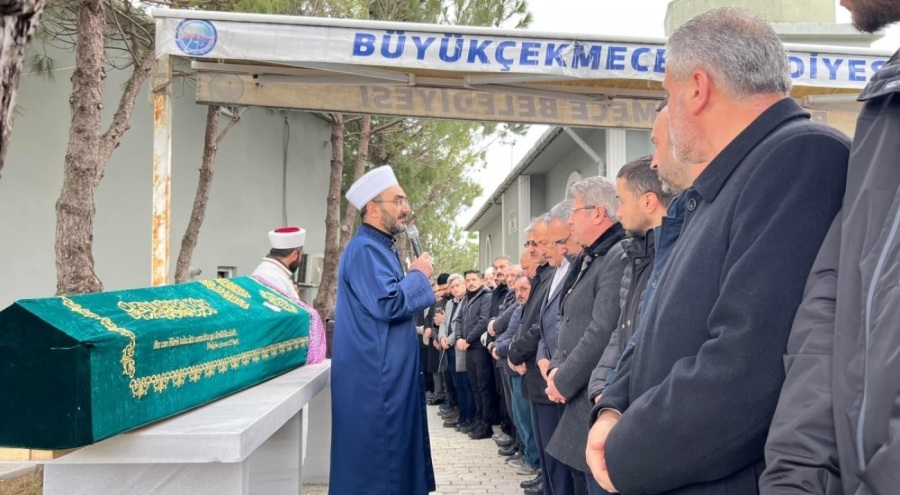 Bursa İl Müftüsü Yavuz Selim Karabayır, annesinin cenaze namazını kıldırdı
