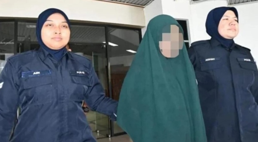 Müstehcen video izleyen oğlunu kaynar suyla yaktı!