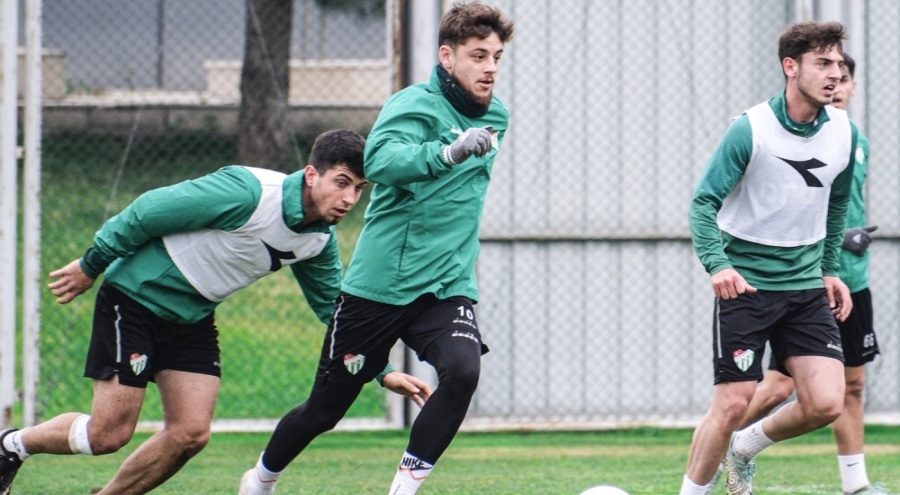 Bursaspor'da, Beyoğlu Yeni Çarşı maçına hazırlıklar başladı