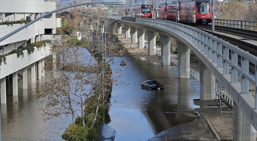 Kaliforniya eyaletinde acil durum ilan edildi!