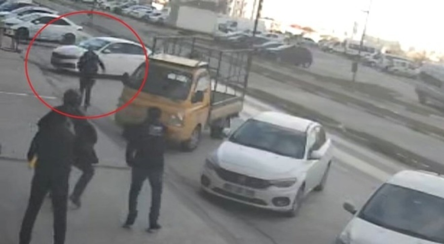 Polisten kaçan şüpheliyi izindeki bekçi yakaladı