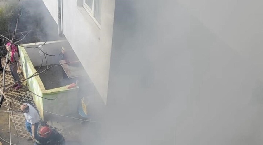 Apartmanın birinci katında yangın çıktı!