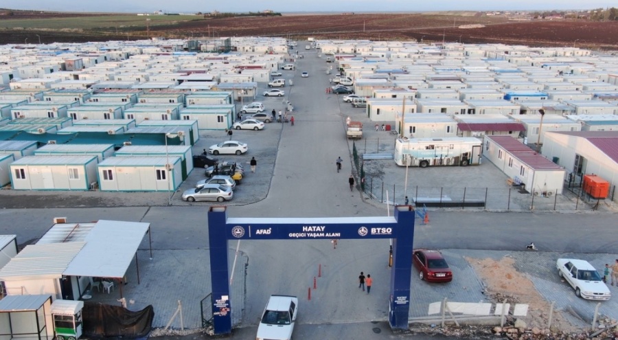 Asrın felaketinin 1. yıl dönümünde BTSO heyeti Hatay'a gitti