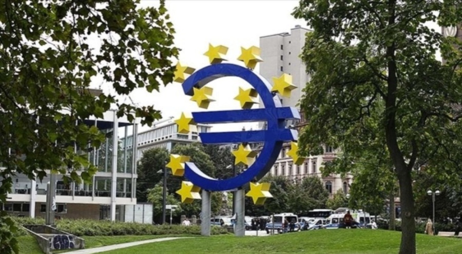 Euro Bölgesi'nde perakende satışlar geriledi