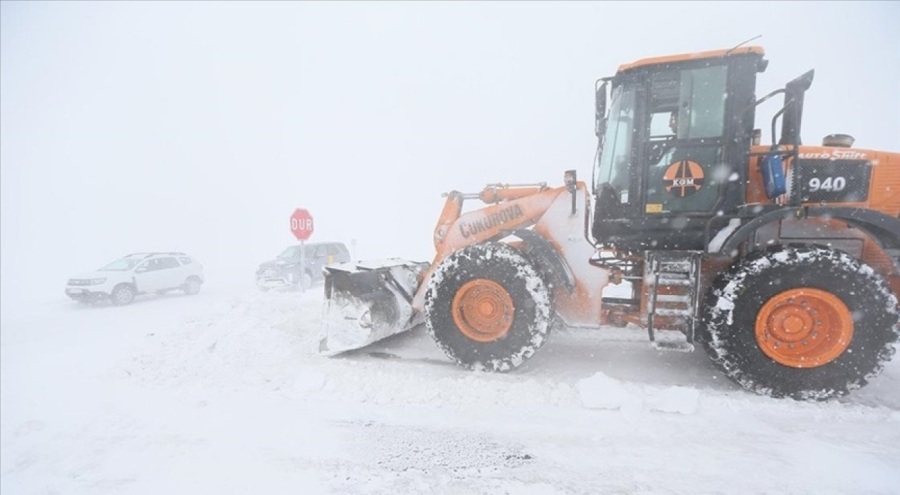 Kars-Ardahan karayolu ulaşıma kapatıldı!