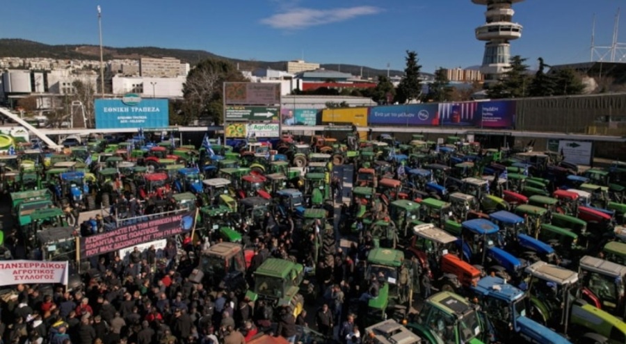 Avrupa Birliği çiftçiler karşısında geri adım atıyor