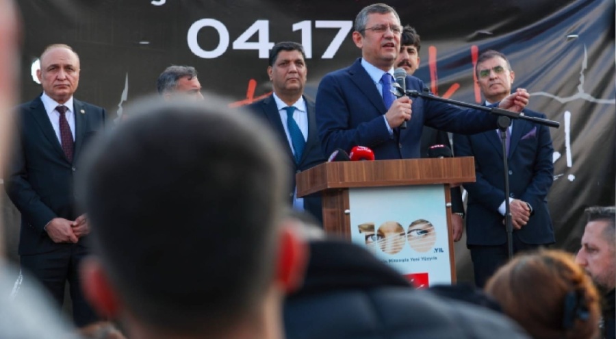 Özgür Özel: Darbe yapar korkusuyla orduyu 3 gün içeride tuttular