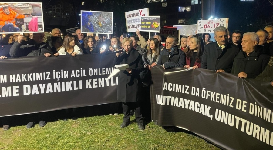 Bursa'da 6 Şubat depremlerinde yaşamını yitirenler anıldı