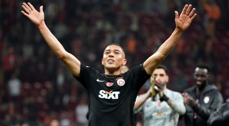 Carlos Vinicius, Galatasaray kariyerine golle giriş yaptı