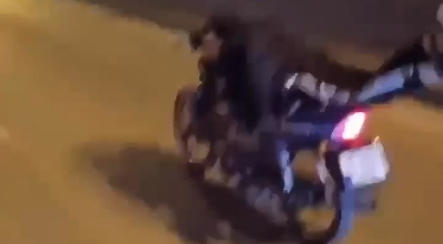 Bursa'da yatarak motosiklet kullandı, ölüme meydan okudu!