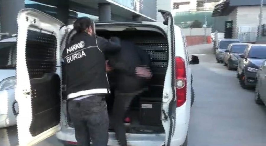 Bursa'da operasyon! 3 kilo 300 gram kokain ele geçirildi