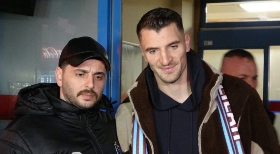 Trabzonspor Thomas Meunier transferini resmen açıkladı