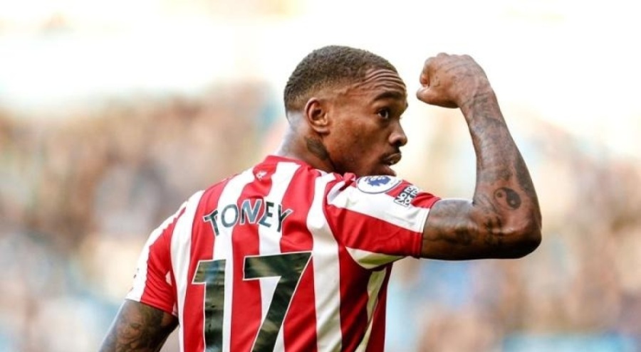 Brentford, Toney için kararını verdi