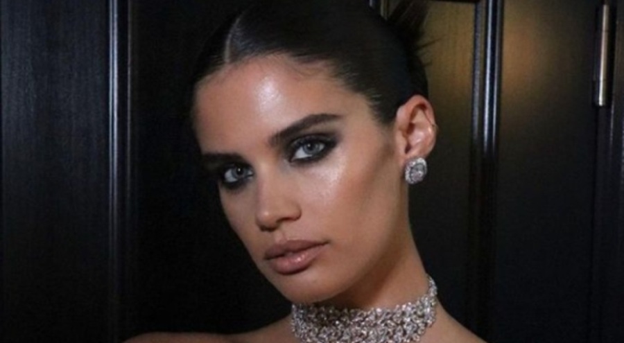 Victoria's Secret modeli Sara Sampaio imaj tazeledi!