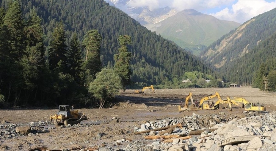 Gürcistan'da heyelan! Çok sayıda can kaybı