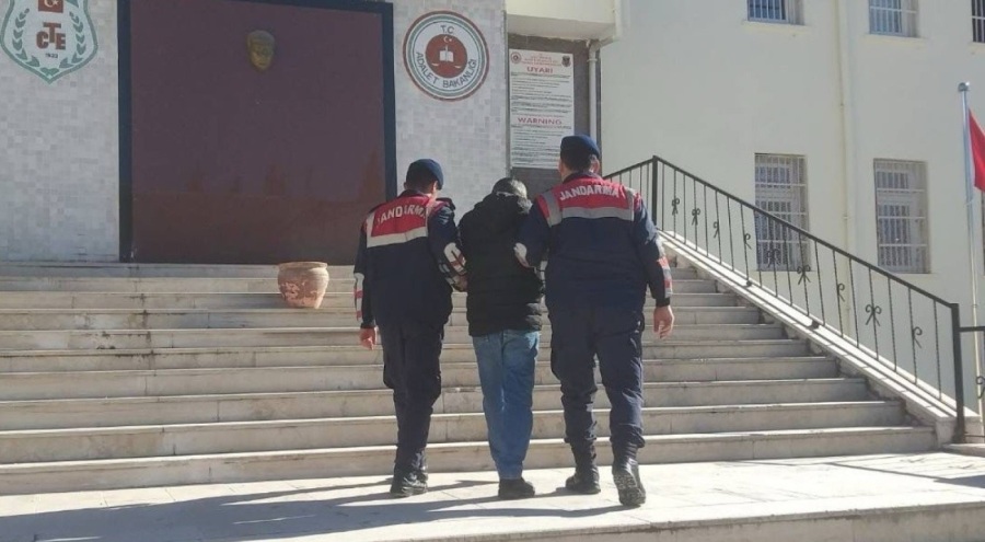 4 ayrı suçtan aranıyordu! Yakalandı
