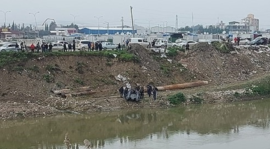 Otomobil nehre uçtu!