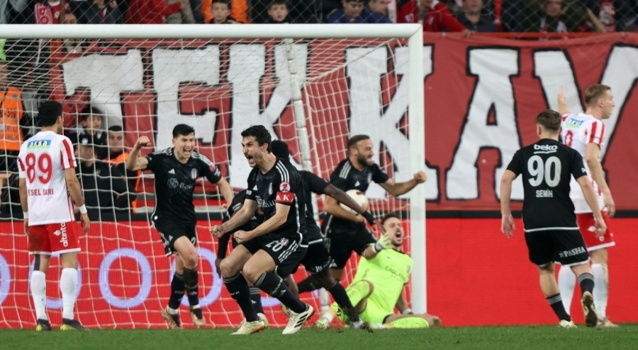 Muleka, Beşiktaş'ı çeyrek finale yazdırdı!