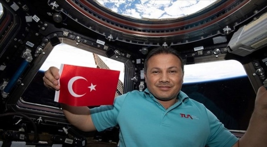 İlk Türk astronot Alper Gezeravcı bugün Dünya'ya geliyor