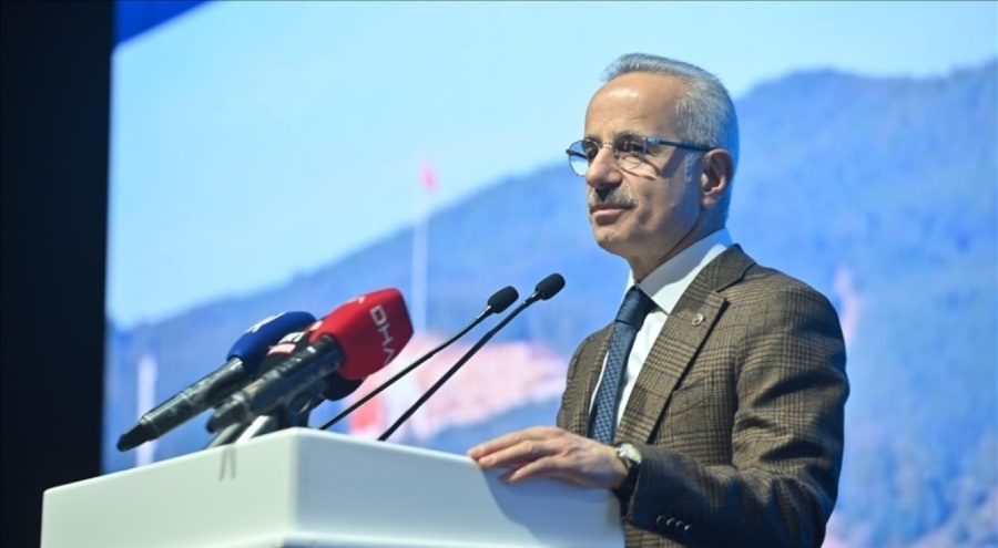 Bakan Uraloğlu: Türkiye, telekomünikasyonun merkezi olacak