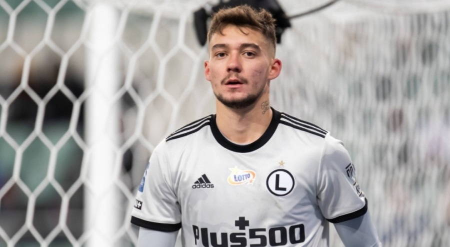 Beşiktaş, Ernest Muçi'yi açıkladı