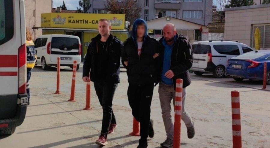 Bursa'da  2 kişiyi bıçaklayan şüpheli tutuklandı!