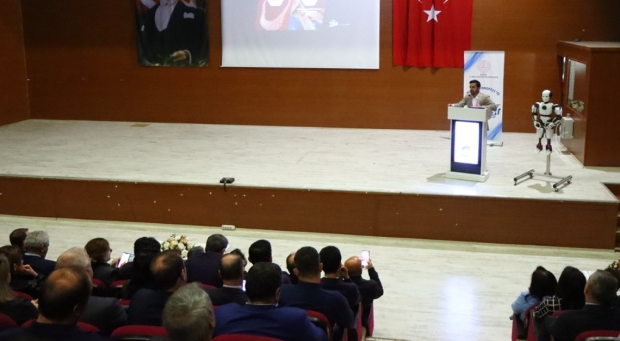 TEKNOFEST Genel Sekreteri, Bursa'da seminerde konuştu