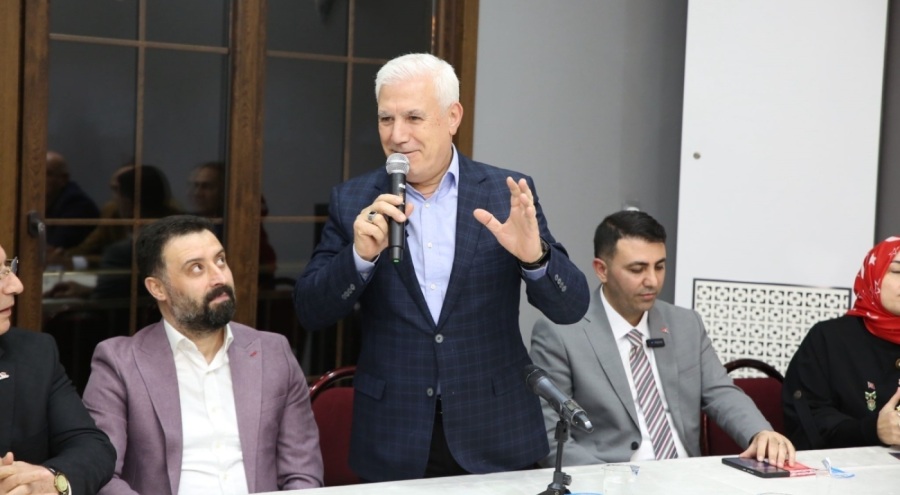 Bursa Büyükşehir Belediye Başkan Adayı Bozbey'den raylı sistem eleştirisi