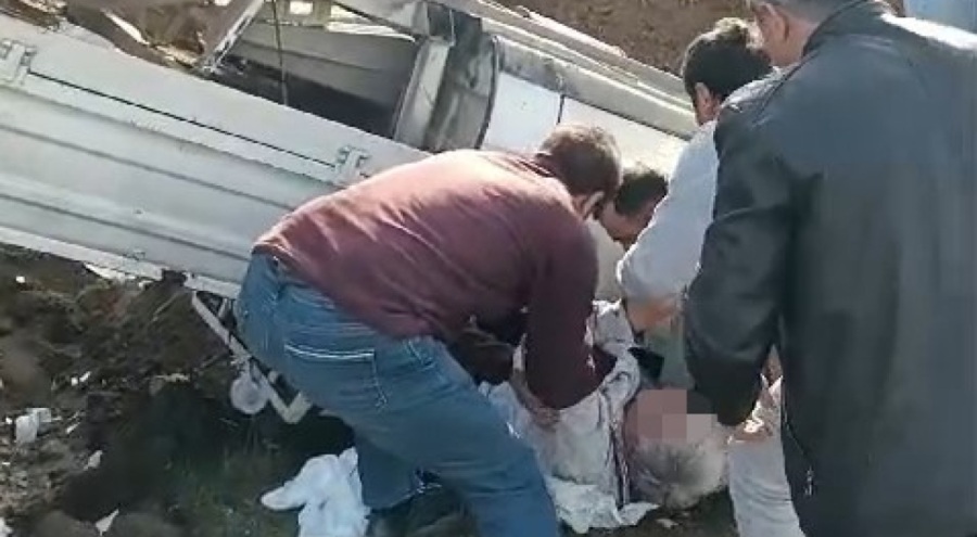 Bursa'da direksiyonda uyuyakaldı, otomobil takla attı