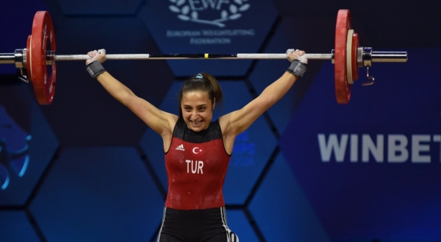 Milli sporcu Burcu Alıcı'dan Avrupa'da 2 bronz madalya