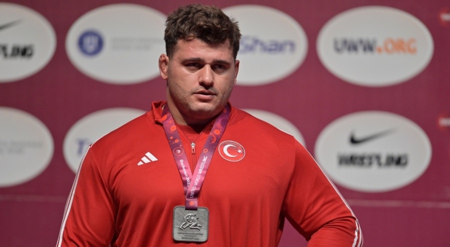 Milli güreşçi Rıza Kayaalp tarihi rekor fırsatını yakalayamadı!