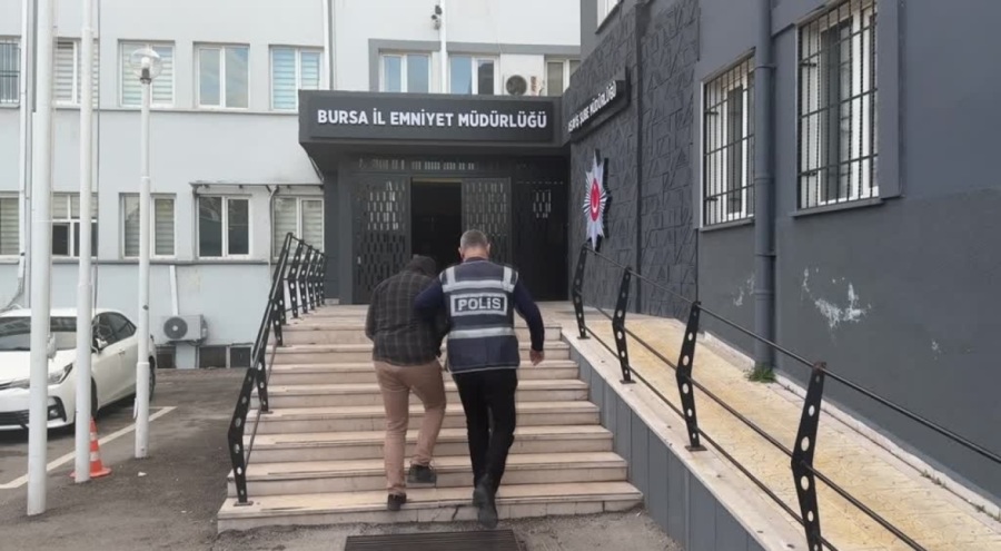 Bursa'da 163 şüpheli kıskıvrak yakalandı