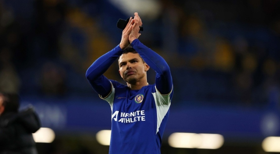 Chelsea'de Silva kararı verildi