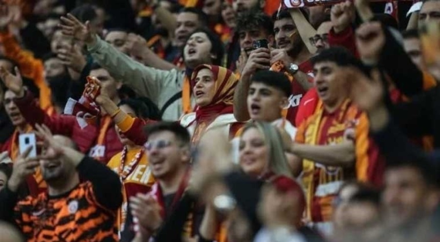 Galatasaray - Sparta Prag maçı biletleri tükendi