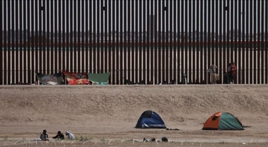 ABD-Meksika sınırında yakalanan göçmen sayısı düştü