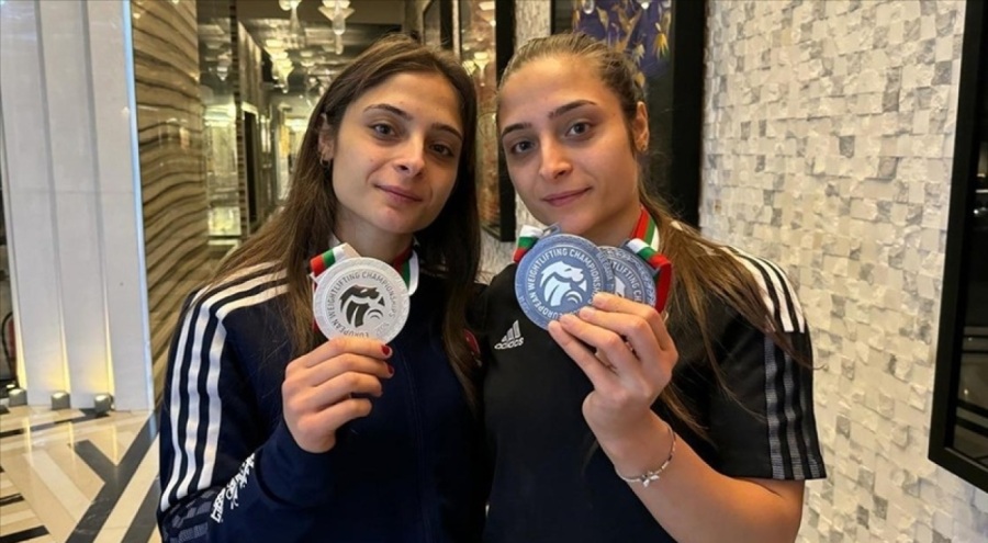 Milli halterci ikiz kız kardeşlerden Avrupa Şampiyonası'nda madalya başarısı