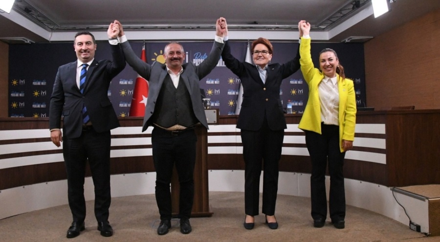 İYİ Parti'nin İzmir ilçe adayları açıklandı