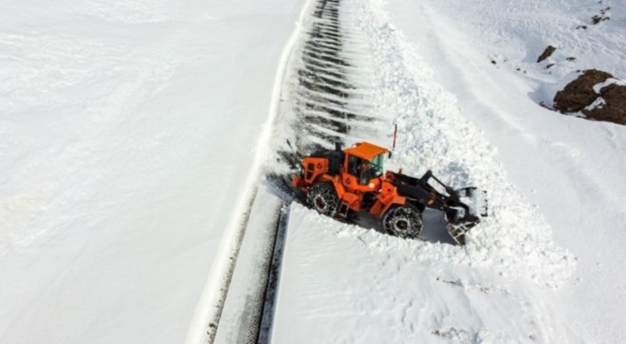 Olumsuz hava nedeniyle 466 yerleşim birimine ulaşım kesildi