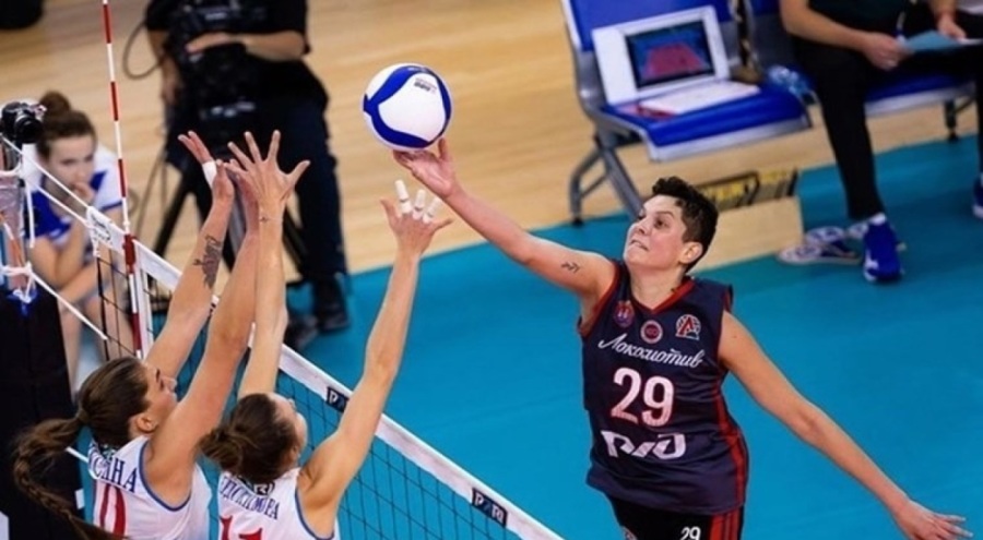 Rusya'da milli voleybolcu Ebrar Karakurt fırtınası