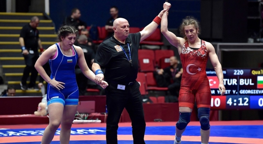 Milli güreşçi Yasemin Adar Yiğit, Avrupa Şampiyonu oldu!